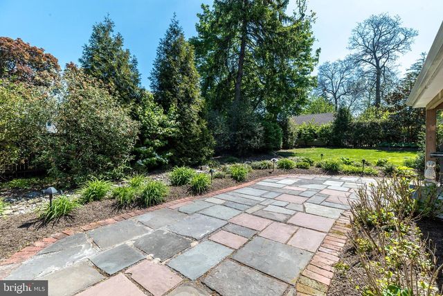 1 VILLAGE WAY, Plymouth Meeting, PA 19462