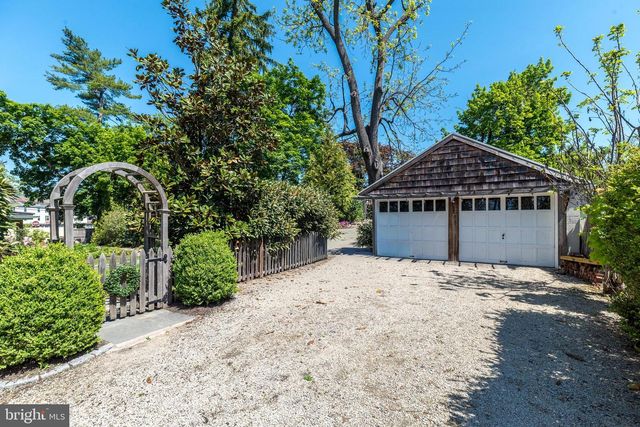 1 VILLAGE WAY, Plymouth Meeting, PA 19462