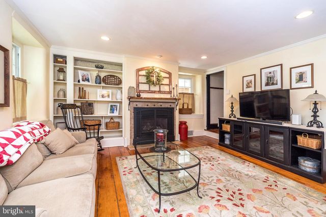 1 VILLAGE WAY, Plymouth Meeting, PA 19462