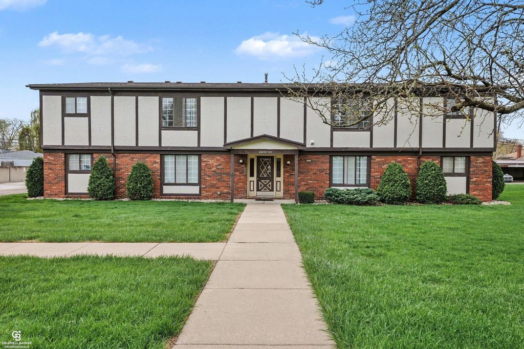 22835 Grove Road, St Clair Shores, MI 48080