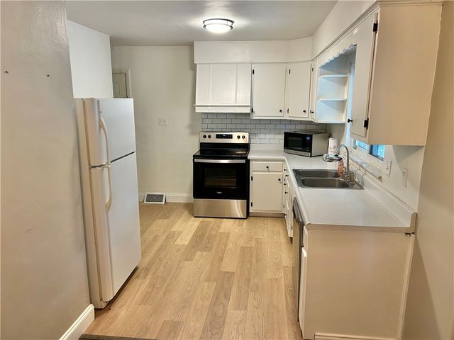 1727 Ridgewood Drive, N Franklin Twp, PA 15301