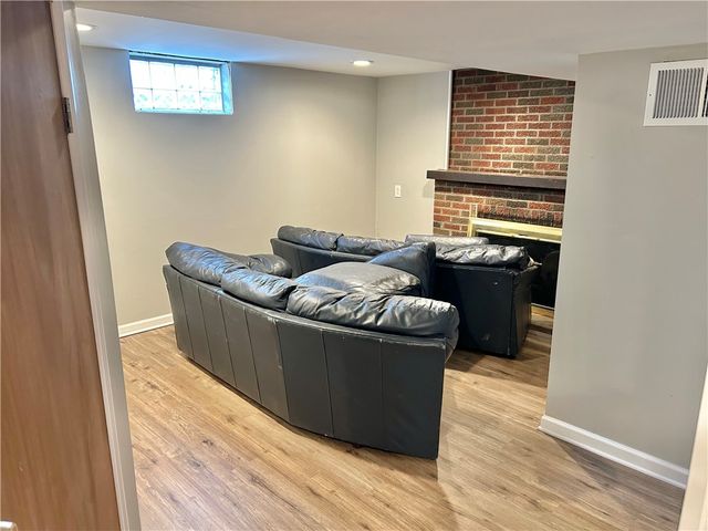 1727 Ridgewood Drive, N Franklin Twp, PA 15301