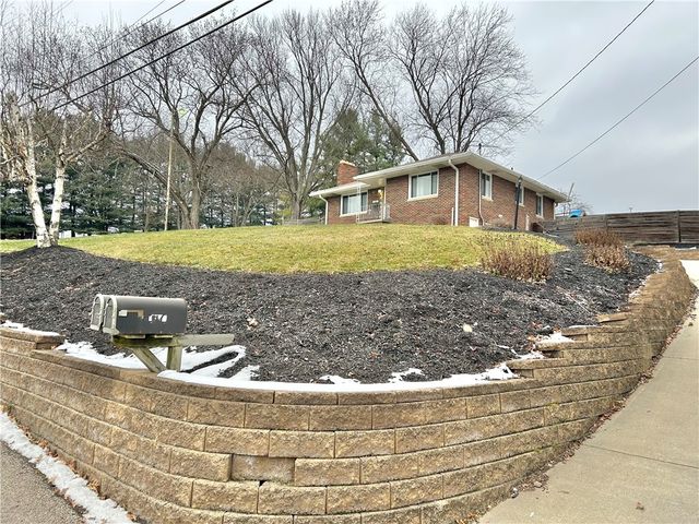 1727 Ridgewood Drive, N Franklin Twp, PA 15301