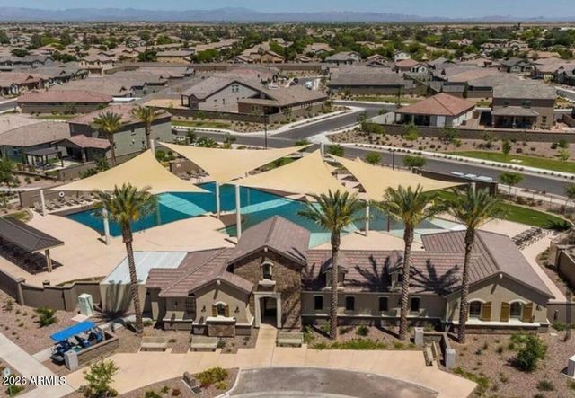 2818 W MARTINEZ Drive, San Tan Valley, AZ 85144