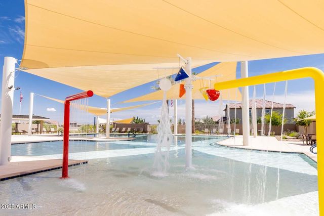 2818 W MARTINEZ Drive, San Tan Valley, AZ 85144