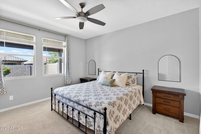 2818 W MARTINEZ Drive, San Tan Valley, AZ 85144