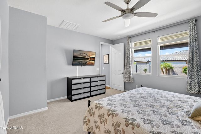 2818 W MARTINEZ Drive, San Tan Valley, AZ 85144