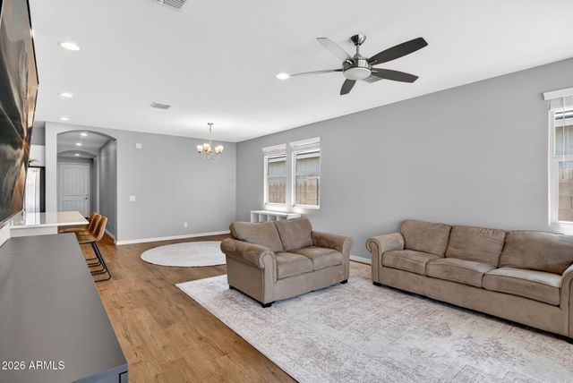 2818 W MARTINEZ Drive, San Tan Valley, AZ 85144
