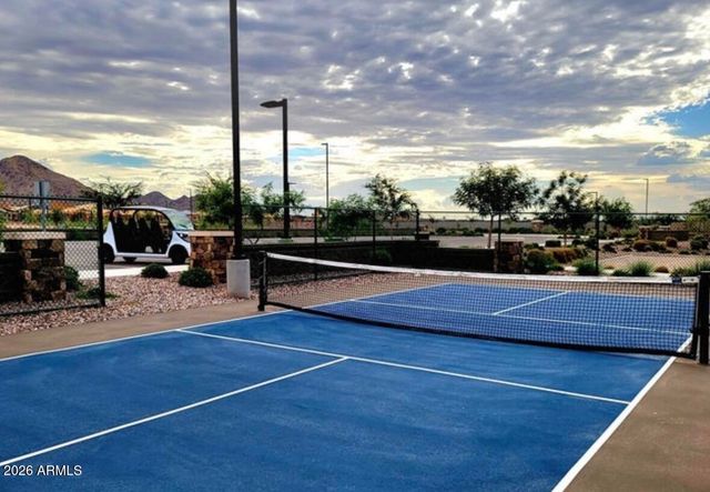 2818 W MARTINEZ Drive, San Tan Valley, AZ 85144