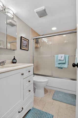 549 Flanders L 549 L, Delray Beach, FL 33484