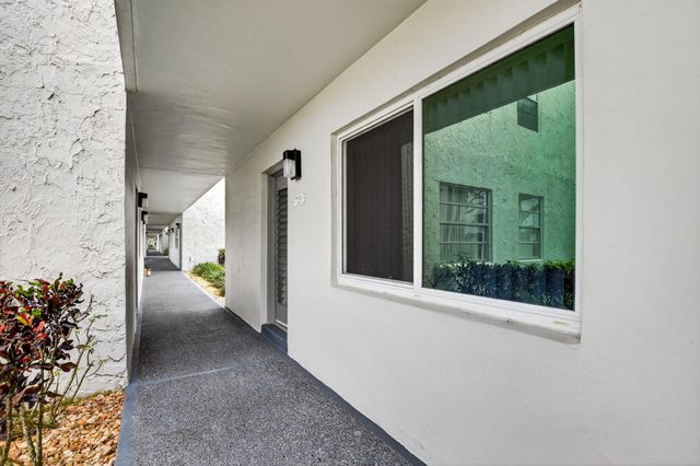 549 Flanders L 549 L, Delray Beach, FL 33484