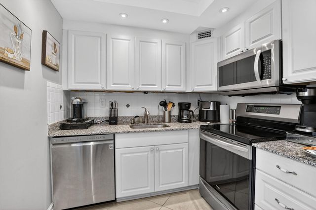 549 Flanders L 549 L, Delray Beach, FL 33484