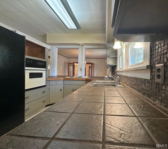 427 Q Street, Bedford, IN 47421