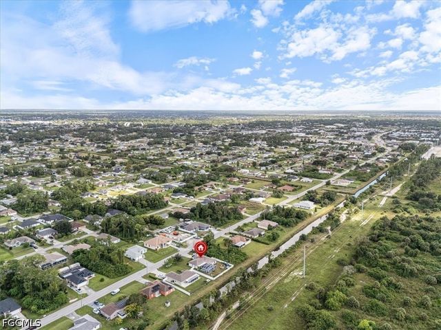 1021 Alvin AVE, Lehigh Acres, FL 33971