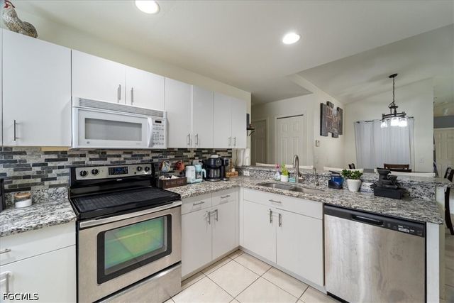 1021 Alvin AVE, Lehigh Acres, FL 33971