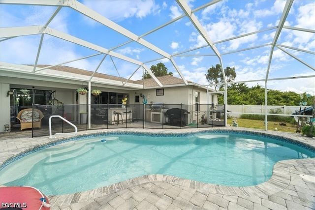 1021 Alvin AVE, Lehigh Acres, FL 33971