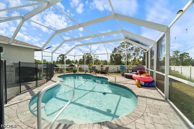 1021 Alvin AVE, Lehigh Acres, FL 33971