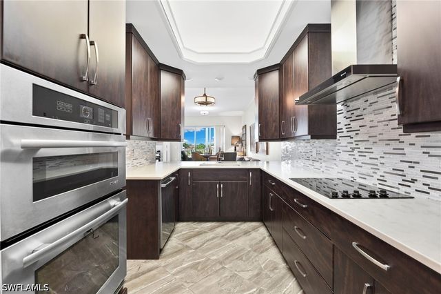 9380 Gulf Shore DR 402, Naples, FL 34108