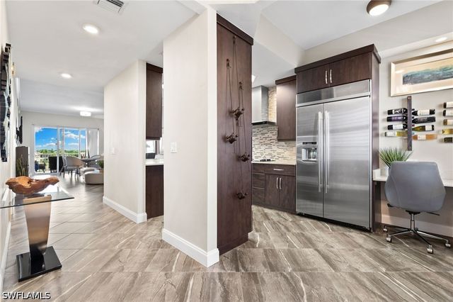 9380 Gulf Shore DR 402, Naples, FL 34108