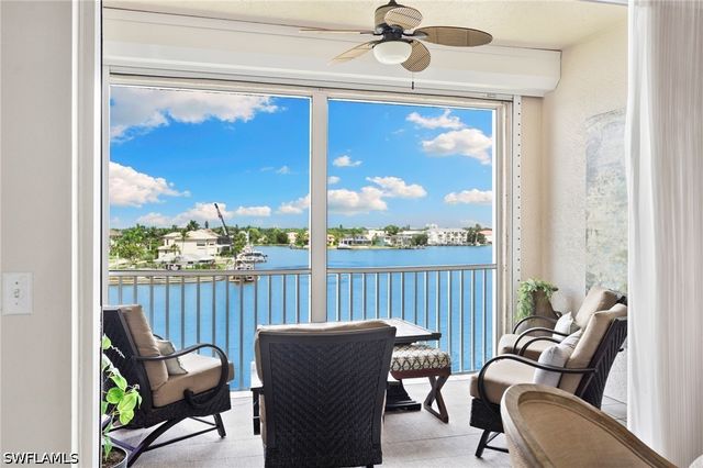 9380 Gulf Shore DR 402, Naples, FL 34108