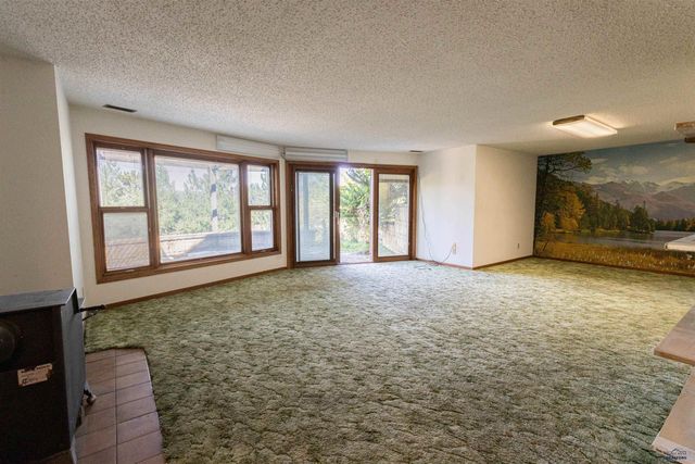3215 HOGAN CT, Rapid City, SD 57702