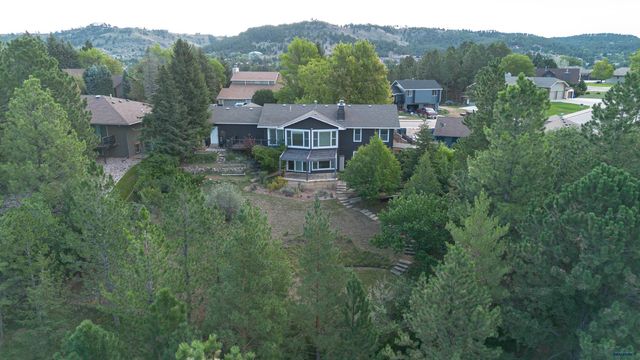 3215 HOGAN CT, Rapid City, SD 57702