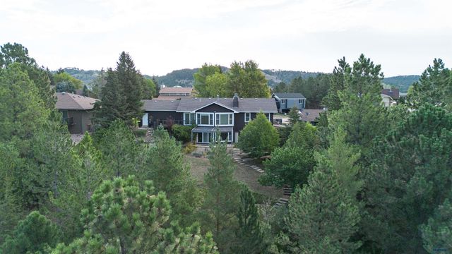 3215 HOGAN CT, Rapid City, SD 57702