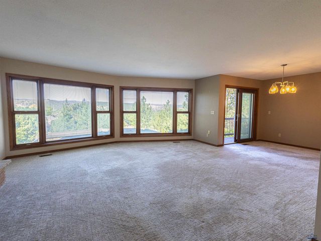 3215 HOGAN CT, Rapid City, SD 57702
