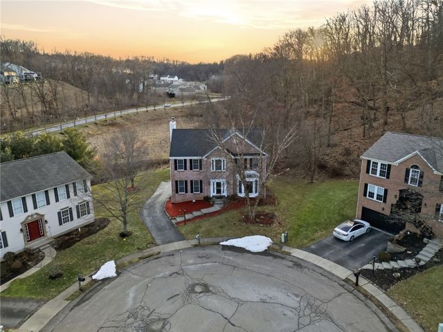 644 White Pine Dr, Mars Boro, PA 16046