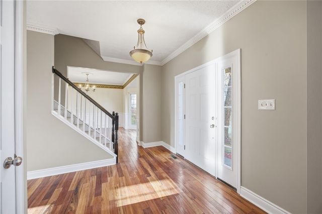 644 White Pine Dr, Mars Boro, PA 16046