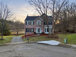 644 White Pine Dr, Mars Boro, PA 16046