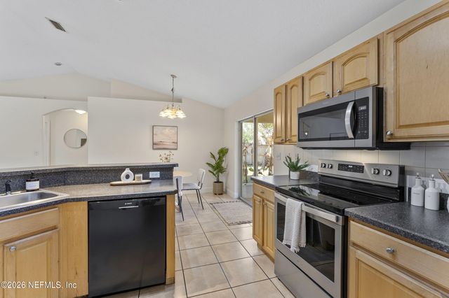 41 SLIPPER Trail, Palm Coast, FL 32164