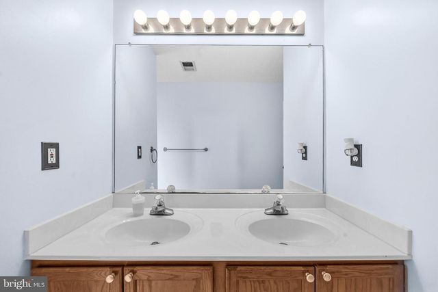 115 MYRTLELEAF CIR, La Plata, MD 20646