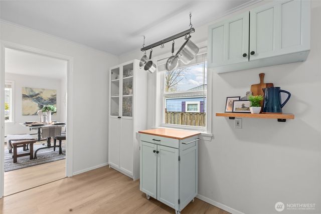 13655 2nd Avenue S, Burien, WA 98168