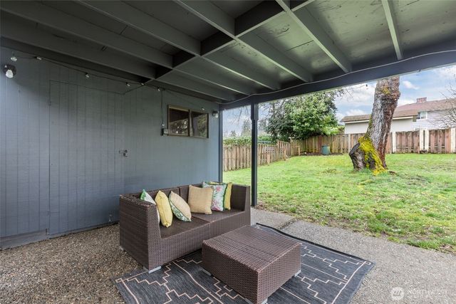 13655 2nd Avenue S, Burien, WA 98168