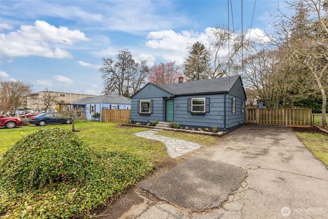 13655 2nd Avenue S, Burien, WA 98168