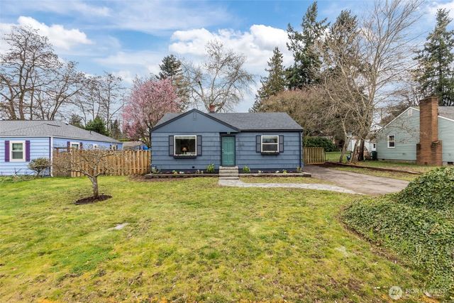 13655 2nd Avenue S, Burien, WA 98168