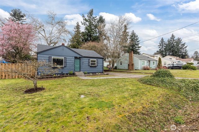 13655 2nd Avenue S, Burien, WA 98168