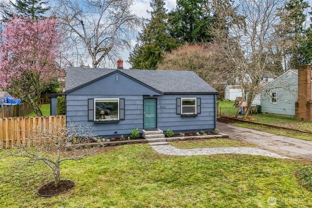 13655 2nd Avenue S, Burien, WA 98168