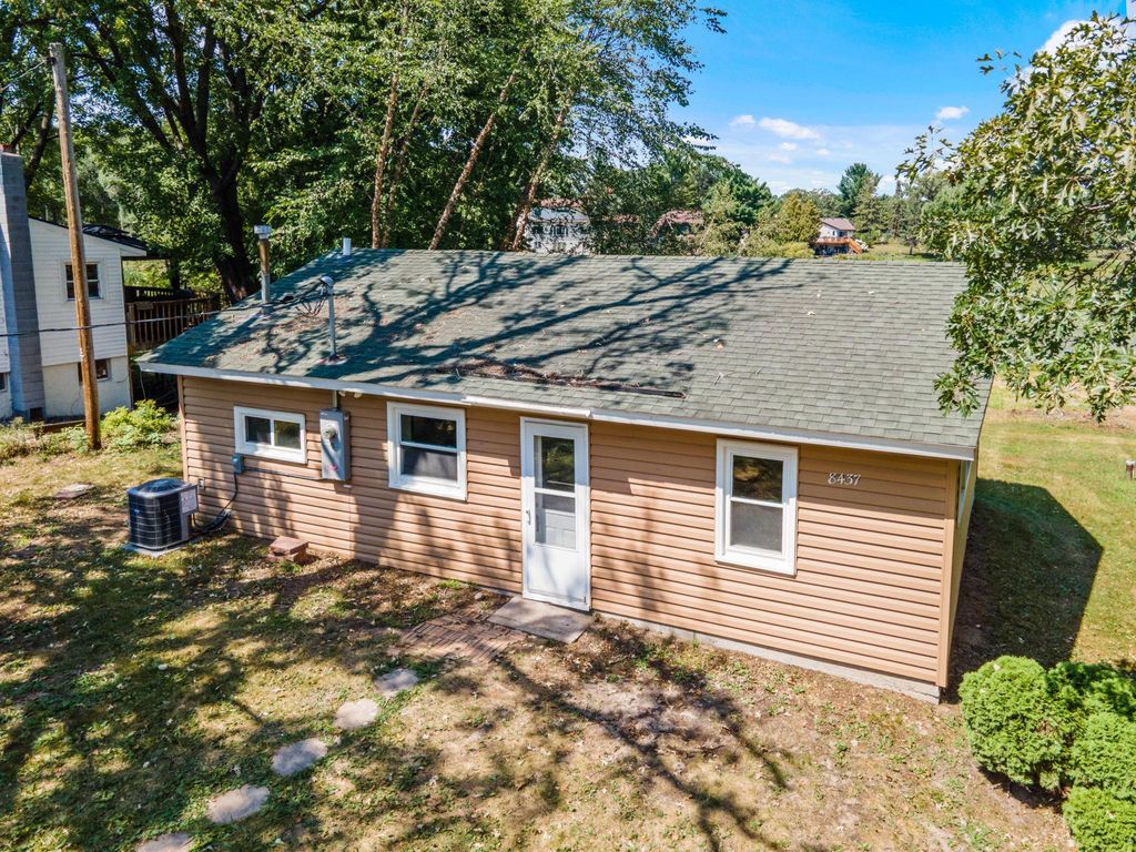 8437 241st Avenue NE, Stacy, MN 55079 — photo 2
