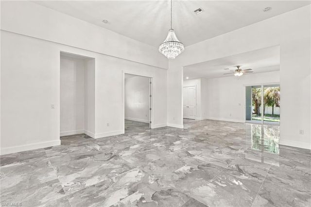 1853 Della DR, Naples, FL 34117