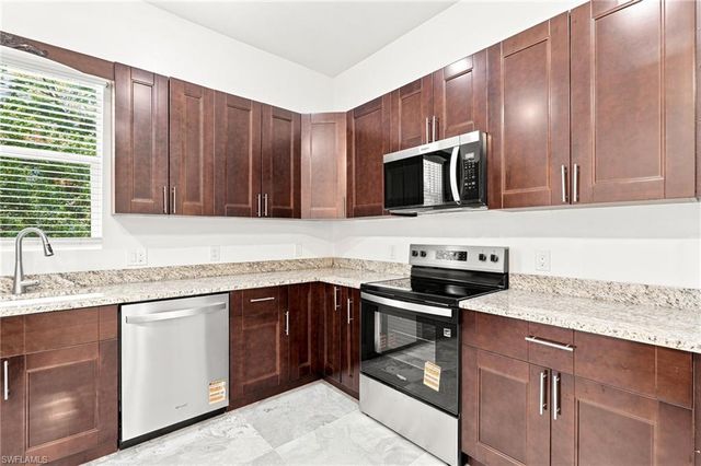 1853 Della DR, Naples, FL 34117
