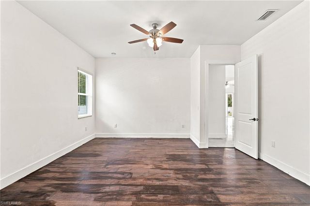 1853 Della DR, Naples, FL 34117