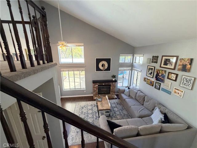 28114 Guilford, Saugus, CA 91350