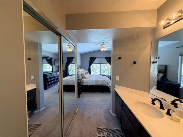 28114 Guilford, Saugus, CA 91350