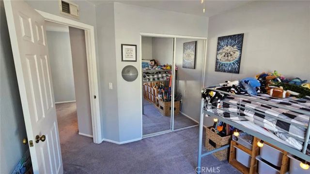 28114 Guilford, Saugus, CA 91350