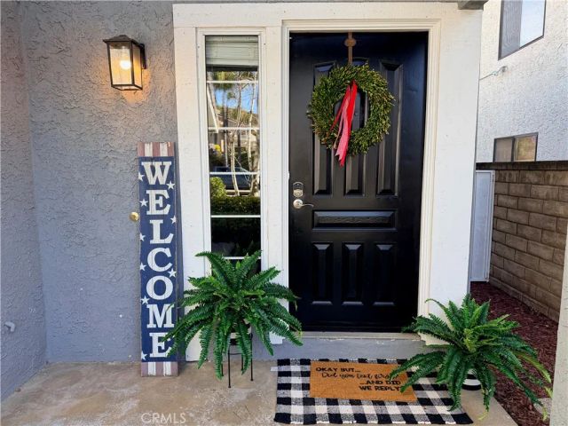 28114 Guilford, Saugus, CA 91350