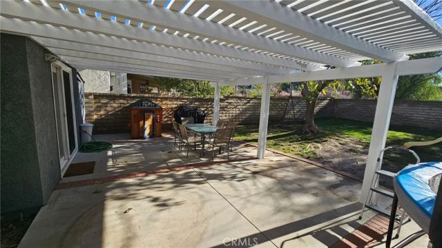 28114 Guilford, Saugus, CA 91350