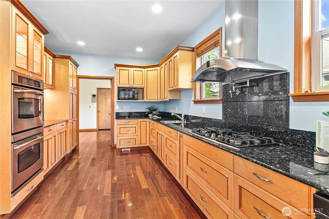 8676 Ashbury Court, Blaine, WA 98230