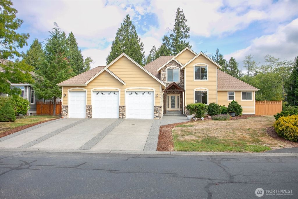 8676 Ashbury Court, Blaine, WA 98230